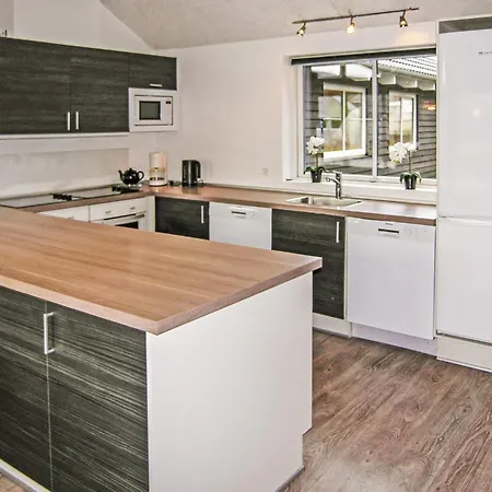 Amazing Home In Tranekær With Sauna *