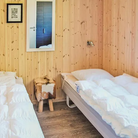 Amazing Home In Tranekær With Sauna Feriehus *